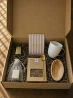 Cadeaubox | Verse thee, gouden theelepel, mok, amberblokje, mini rasp en houten schaaltje